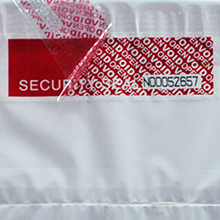 شريط أمني أحمر مزود برقم تسلسلي (48 ملم × 50 ملم × 2 ملم ، 100% نقل إجمالي ، ضخم للغاية 12