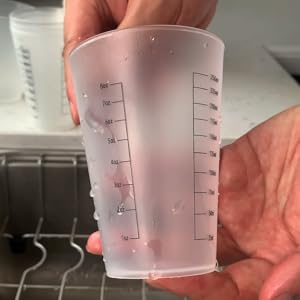 8 أوقية كؤوس قياس بلاستيكية قابلة لإعادة الاستخدام كؤوس قياس لخلط الطلاء السائل للمطبخ 3