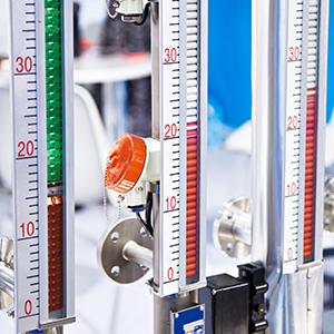 أنابيب بلاستيكية أنابيب مستديرة جامدة من البوليكربونات أنابيب البوليكربونات غير قابلة للكسر أنابيب صافية مقاومة للكيماويات 11