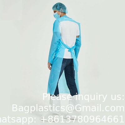 عازلة للماء حلقات الإبهام المستخدمة لمرة واحدة الحماية CPE البلاستيكي ثوب المستشفى الجراحية الطبية ثوب CPE المستخدمة لمرة واحدة