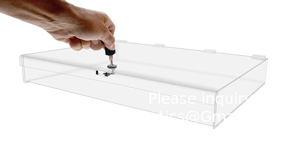 عبارة عن علبة طبية واضحة من الأكريليك ذات قفل واحد مع مفاتيح، 13 &quot;× 6.5&quot; × 5.5&quot; متوسطة للتخزين الطبي للأدوات